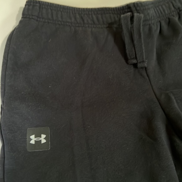Under Armour Black Joggers Size YXL. - Picture 2 of 3